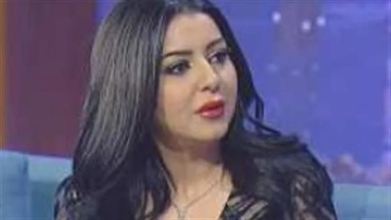 مسيرة إيناس النجار.. رحلة النجومية بين الشاشة الفضية والتقديم التلفزيوني في عالم التمثيل